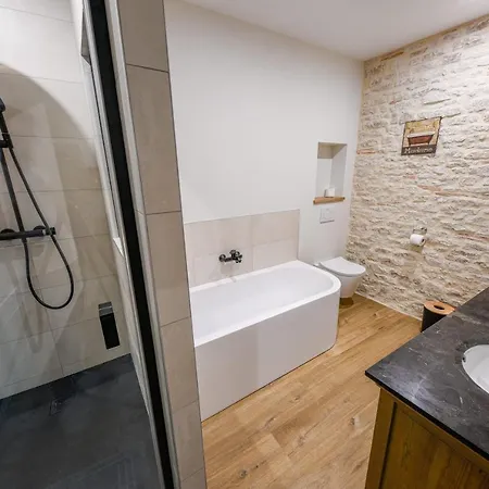 Maison d'hôtes Qualisterra - Oenotourisme Conscient Paris