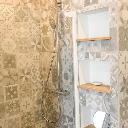 Maison d'hôtes Qualisterra - Oenotourisme Conscient Paris